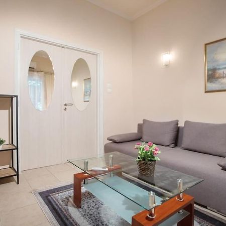 Apartment In The Centre Of Athina Athens Ngoại thất bức ảnh