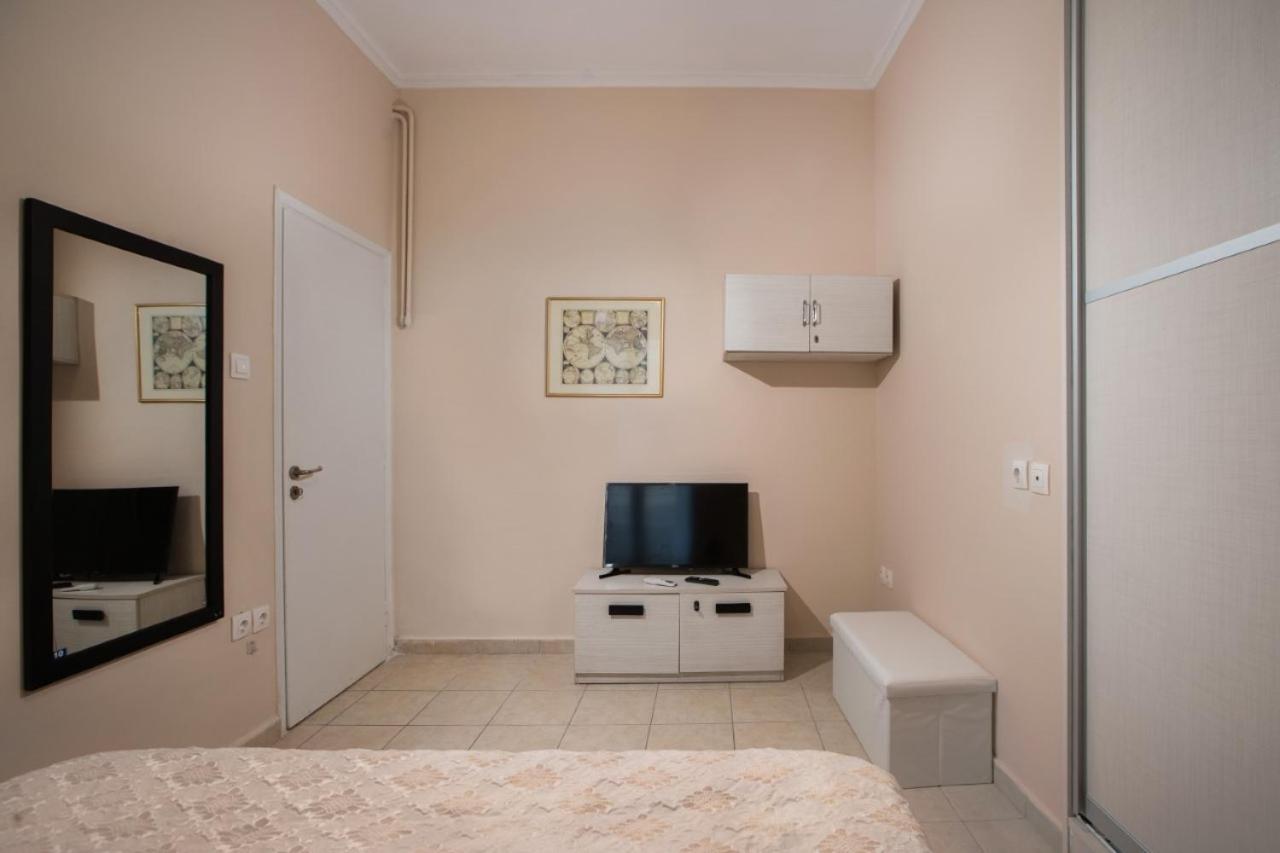 Apartment In The Centre Of Athina Athens Ngoại thất bức ảnh